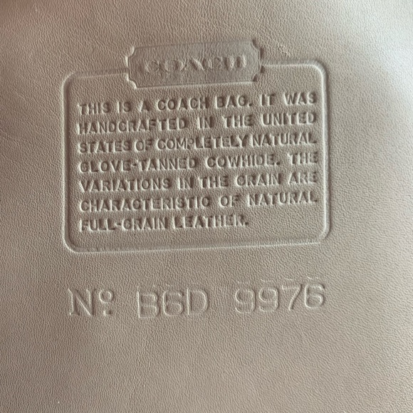 Coach Adjustable strap small shoulder bag - Picture 2 of 10